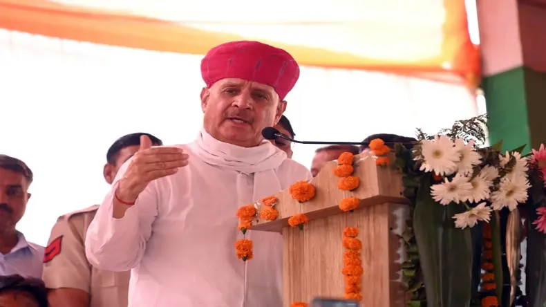 महाराष्ट्र में कौन बनेगा CM, सर्वे में लोगों ने बता दिया कौन साबित होगा धाकड़!