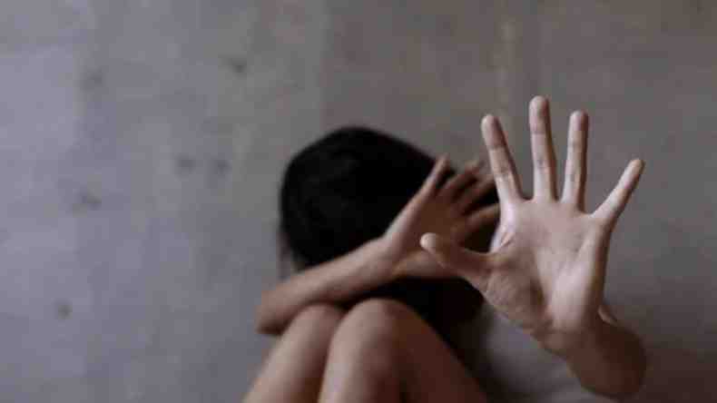 पुणे में 40 बारातियों से भरी बस गड्ढे में गिरी, 14 घायल और 5 की मौत
