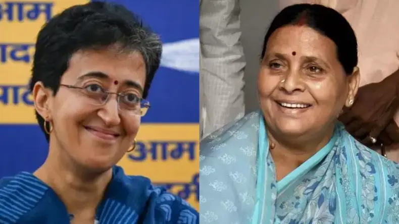 दिल्ली: बस मार्शलों की बहाली पर गजब सियासी ड्रामा, बीजेपी नेता के पैरों में गिरे केजरीवाल के मंत्री
