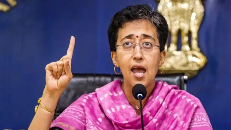 अब होगा धड़ाधड काम, CM आतिशी आई एक्शन मोड में, दिवाली से पहले दिल्ली होगी ग्ड्ढा मुक्त