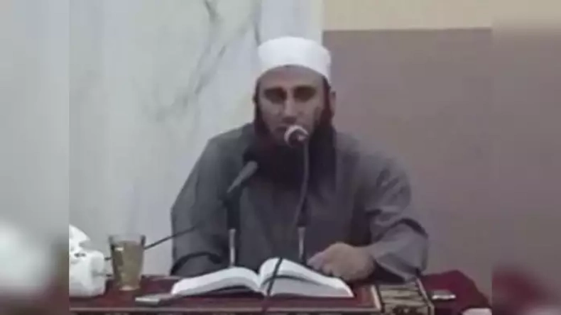 भगवान गणेश को प्रसन्न करने के लिए करें ये उपाय, लगाएं इन चीजों का भोग और करें इस मंत्र का जाप