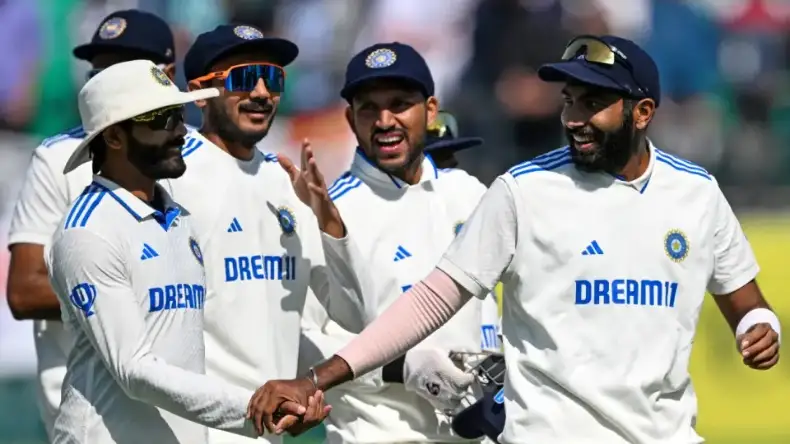 Jasprit Bumrah: जसप्रीत बुमराह टेस्ट रैंकिंग में बने नंबर 1, बड़े-बड़े खिलाड़ियों को पिलाया पानी