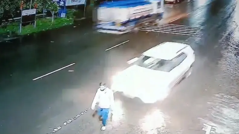 नवरात्रि के दूसरे दिन झंडेवालान माता मंदिर में भव्य आरती, महाराष्ट्र के कोल्हापुर से चुनाव प्रचार की शुरुआत करेंगे राहुल गांधी