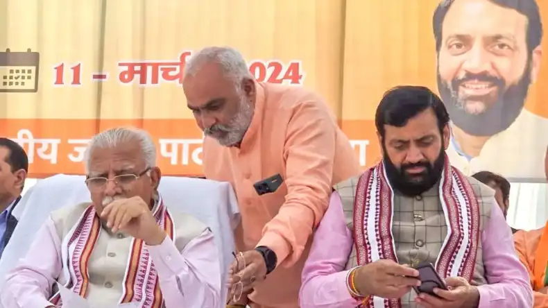 कौन है सैफ अली खान का होने वाला दामाद जिसे सारा कर रही हैं गुपचुप तरीके से डेट?