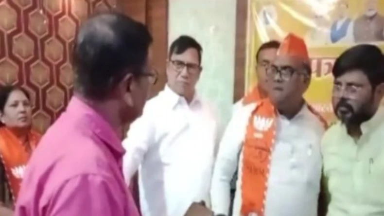 बबिता चौहान ने अपर्णा यादव को किया फेल, जानें महिला आयोग की अध्यक्ष कौन?