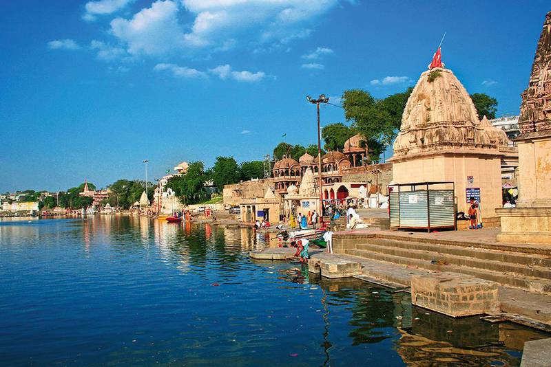 कन्नौज हादसे का CM योगी ने लिया संज्ञान, अब तक 18 मजदूरों का हुआ रेस्क्यू