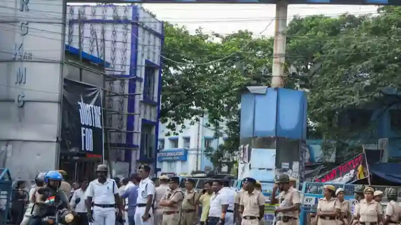 जानें नवरात्रि के तीसरे दिन पेट्रोल-डीजल की बढ़ती और घटती कीमतों का ताजा रेट