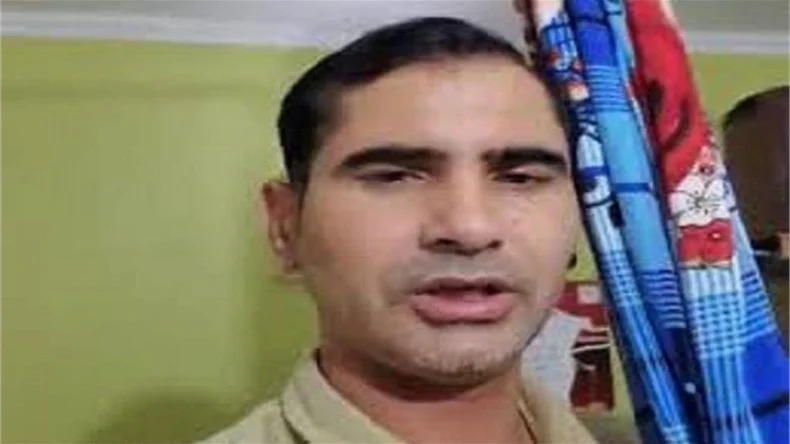 सेक्स करती है पत्नी मर्दों के साथ, पति देता है परमिशन, क्यों करना पड़ता है नीच काम?