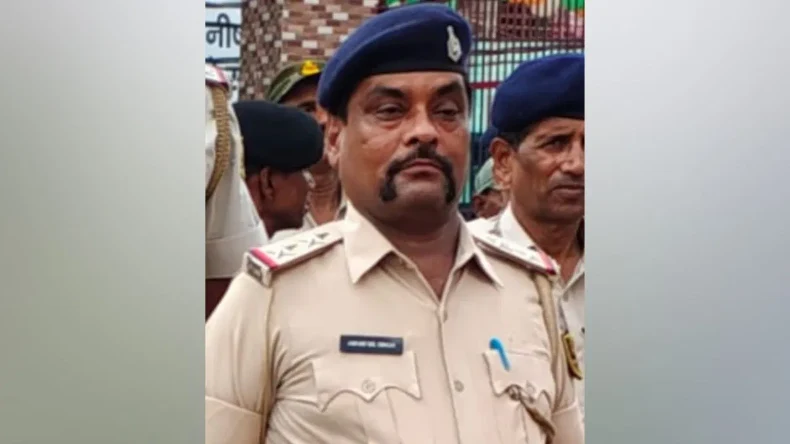 शहर में आने वाली थी कयामत, 17 बंदूके, 700 कारतूस, दरोगा बेटा ने रची थी साजिश, फिर हुआ…