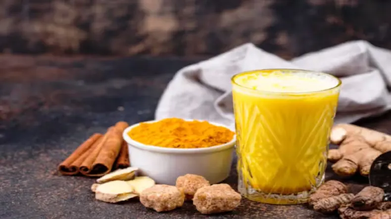 सर्दियों में ठंड से राहत पाने के लिए पानी में मिलाएं ये हर्ब्स, कई बीमारियों से मिलेगा छुटकारा