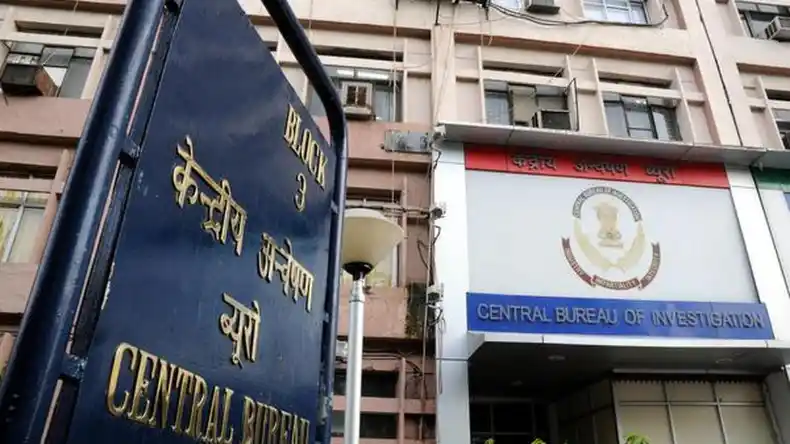 UP के डेढ़ लाख शिक्षा मित्रों की बल्ले-बल्ले! योगी सरकार ने दे दी मुंह मांगी मुराद