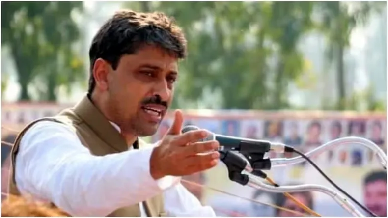 सत्ता में आने दो घंटे भर में इलाज कर दूंगा… मुर्शिदाबाद में मुसलमानों के आतंक के बीच कांग्रेस सांसद मसूद का दे डाली बड़ी चेतावनी