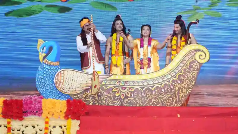 UP: रामलीला मंच पर राम और रावण के बीच असली लड़ाई, वीडियो वायरल