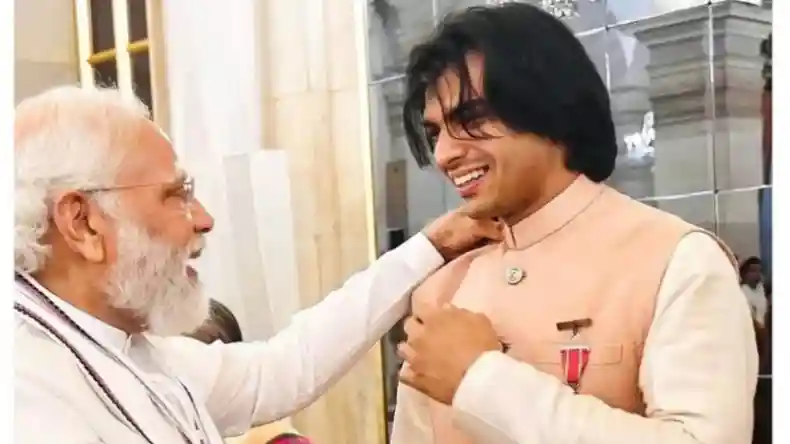 फाउल से शुरुआत फिर रचा इतिहास, एक बार फिर Neeraj Chopra ने दुनिया भर में गाड़ा भारत का झड़ा, इस खिताब को किया अपने नाम