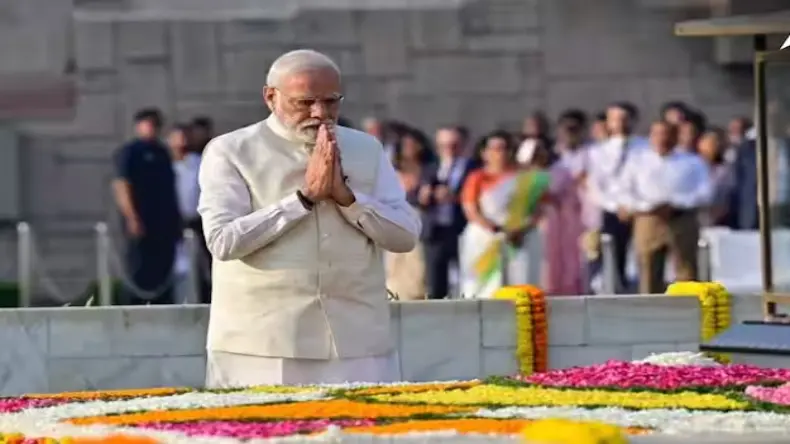 SCO Summit 2025: पहलगाम आतंकी हमले को लेकर PAK को बचा रहा था चीन, राजनाथ सिंह ने कर दिया बड़ा खेला…मुंह छिपाने लायक नहीं बचे ख्वाजा आसिफ
