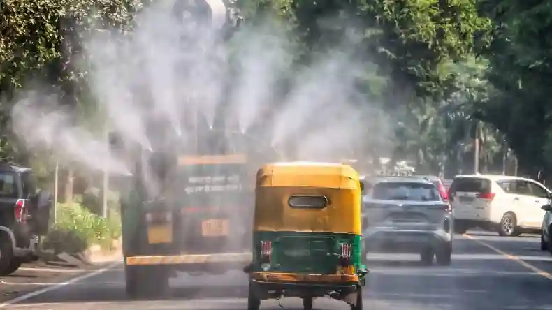 प्रदूषण के मुद्दे पर मंत्री गोपाल राय ने केंद्र सरकार को कहा-भगोड़ा