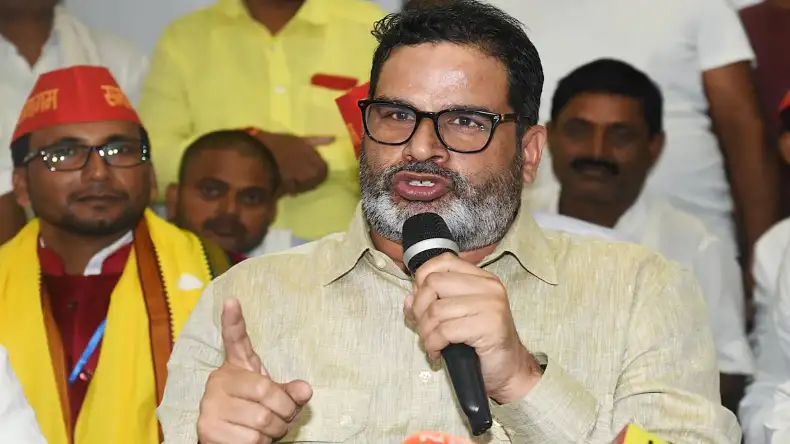 तेज प्रताप यादव को पार्टी से निकाले जाने पर प्रशांत किशोर का लालू-तेजस्वी पर तीखा प्रहार, कहा-  ‘लालू जी अपने परिवार में…’