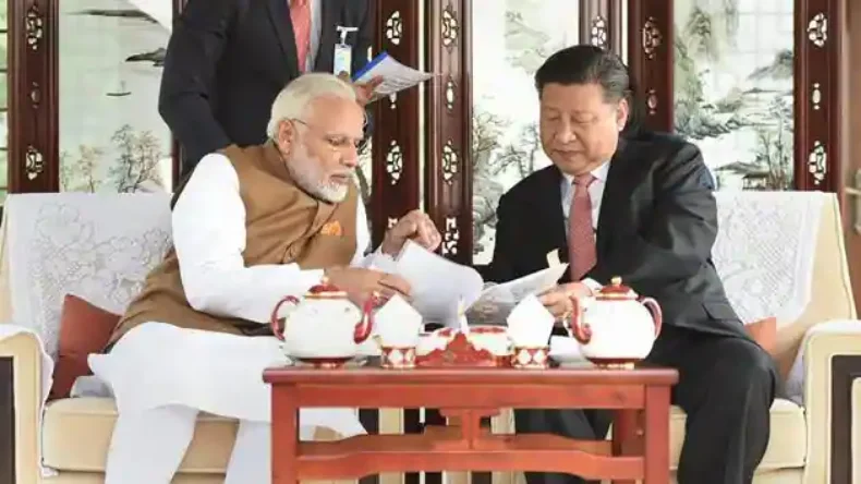 उधर लड़ते रह गए ताकतवर देश…शातिर चीन ने चुपके से कर डाला कांड, पैंगोंग झील की सैटेलाइट तस्वीरें चीख पड़ीं