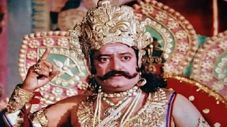 आज सावधान हो जाएं ये 4 राशियां, शनि के गोचर से पड़ेगा जीवन पर गहरा प्रभाव, ग्रहों की बदलती चाल इनके लिए बनेगी आफत और इन्हें होगा लाभ
