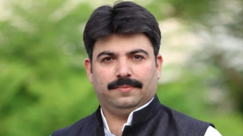 बहराइच हिंसा के लिए हिंदू जिम्मेदार, अखिलेश के नेता ने राम गोपाल मिश्रा को ही बता दिया दंगाई