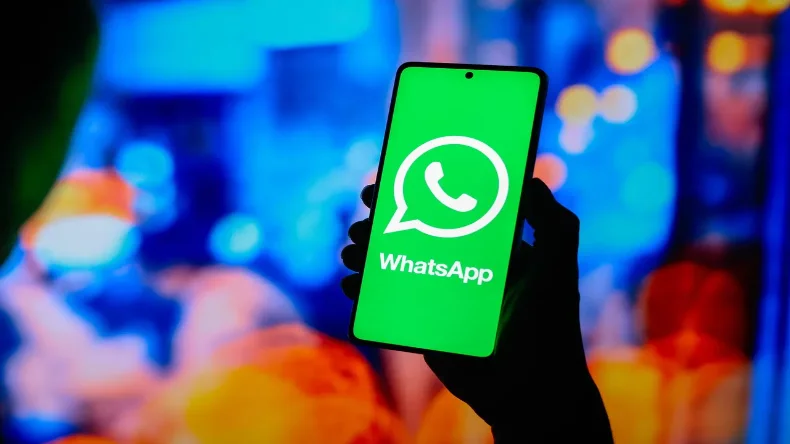 ट्रंप के इस फैसले से WhatsApp को लगा बड़ा झटका, अमेरिका में बैन, जानें पीछे की वजह