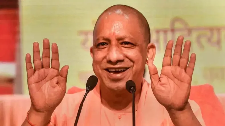 योगी सरकार ने 225 मदरसे, 30 मस्जिदें, 25 मजार और 6 ईदगाहों पर चलाई चाबुक