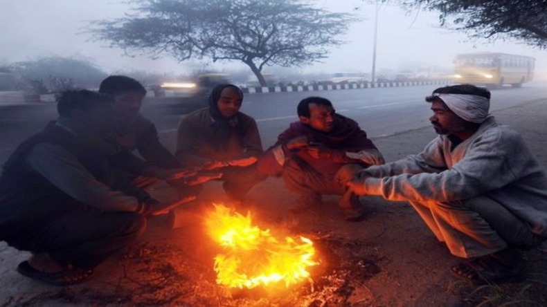 किसानों ने दिल्ली में संसद घेराव का ऐलान किया, तमिलनाडु और पुडुचेरी पर चक्रवाती तूफान फेंगल का गहरा दबाव