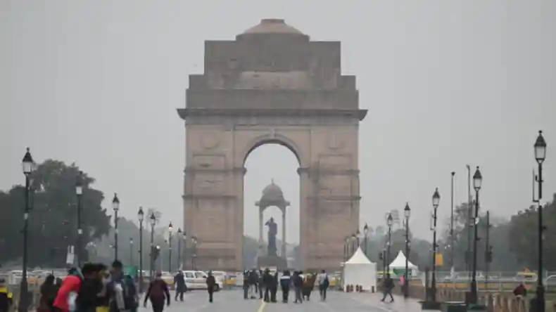 दिवाली के बाद बदल जाएगा दिल्ली का मौसम, इन राज्यों में बारिश के आसार, जानिए आज कैसा रहेगा मौसम का मिजाज
