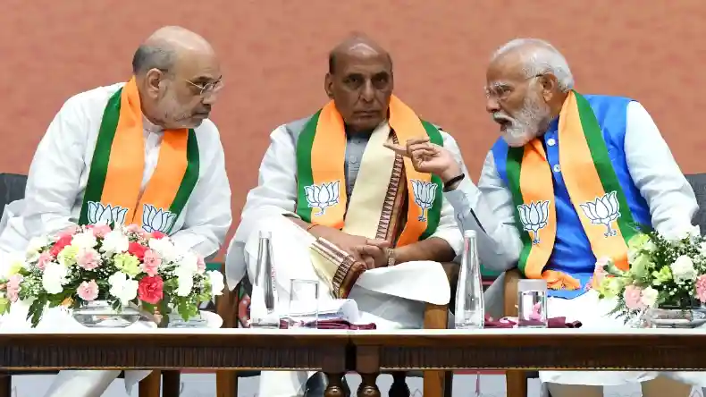 महाराष्ट्र की 288 और झारखंड में 38 सीटों पर वोटिंग शुरू, बड़े सियासी महारथियों की प्रतिष्ठा दांव पर