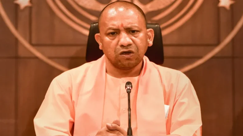 यूपी CM योगी बोले- जब हिंदू बंटे तो देश गुलाम हुआ, नहीं संभले तो सोच लेना…!