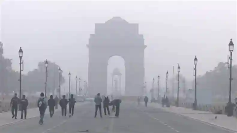 मार्च के महीने में भी सर्दी का प्रकोप, ऊपरी इलाकों में बर्फबारी जारी