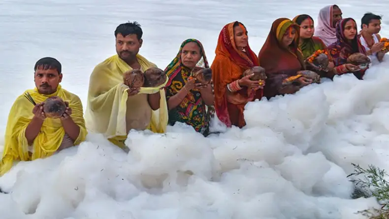 इन 5 राशियों का चमक गया भाग्य, छठी मैया की कृपा से कार्य में होगी तरक्की, मिलने वाली है बड़ी खुशखबरी