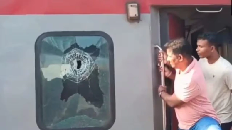 ओडिशा में क्यों भड़के हुए हैं कांग्रेस कार्यकर्ता, मचाया ऐसा कोहराम, पुलिस को चलानी पड़ी लाठियां