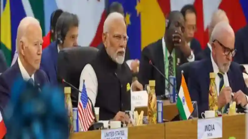 सेंटर में मोदी और कंधे पर बाइडेन का हाथ…, झुके हुए टुड्रो तो चीनी राष्ट्रपति साइडलाइन, G20 में दिखा भारत का भौकाल