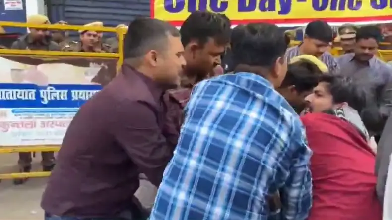 PM मोदी आज नाइजीरिया में भारतीय समुदाय को करेंगे संबोधित, UP-बिहार समेत 12 राज्यों में घने कोहरे की चेतावनी
