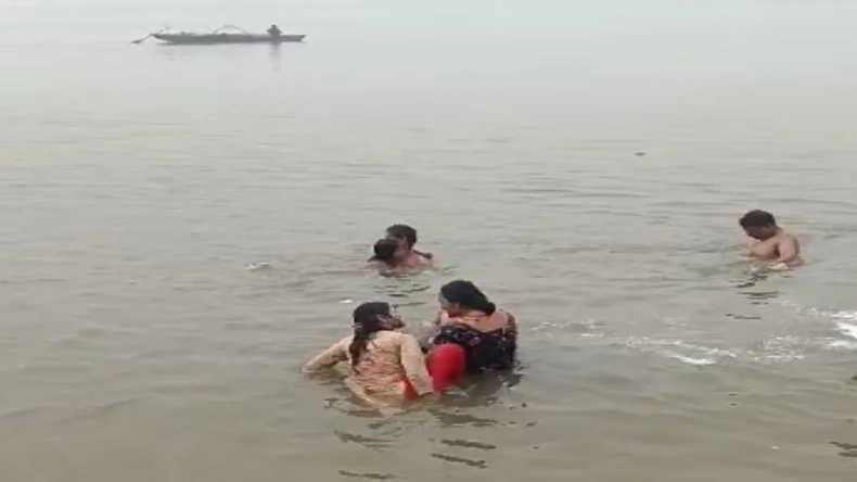 जयमाला से पहले दूल्हे ने बदली अपनी फितरत, कहा- गाड़ी नहीं तो शादी नहीं!