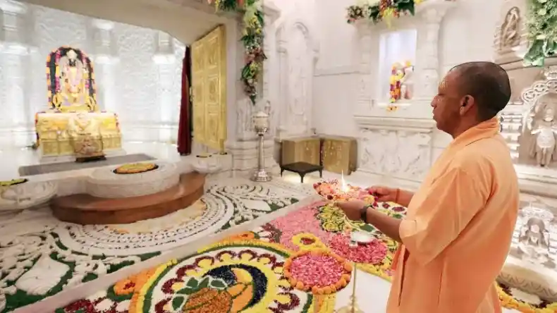 आज मनाया जा रहा है भाई दूज, जानें पूजा विधि, तिलक का सही समय और महत्व