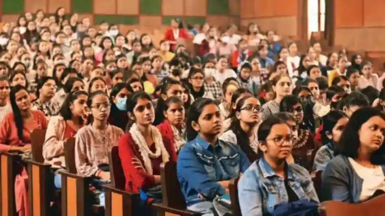 Twinning Degree Program: DU छात्रों के लिए खुशखबरी, ट्विन डिग्री सिस्टम होगा लागू