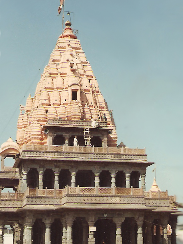 ये हैं मध्य प्रदेश के पांच सबसे प्रसिद्ध मंदिर, एक बार जरूर जाएं
