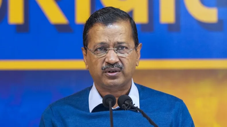 दिल्ली में वोटिंग से 5 दिन पहले केजरीवाल को बड़ा झटका, एक साथ 7 AAP विधायकों ने छोड़ी पार्टी