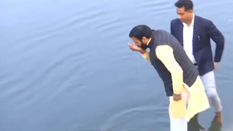 यमुना का चुल्लू भर पानी पीकर चैलेंज किया एक्सेप्ट…, आतिशी की चुनौती पर दौड़े CM सैनी