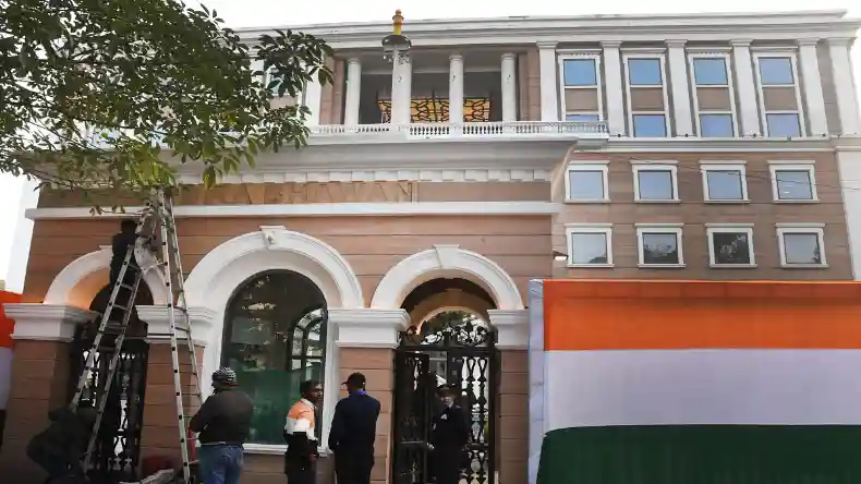 कांग्रेस के नए मुख्यालय का दिल्ली में हुआ उद्घाटन, नाम को लेकर छिड़ा विवाद