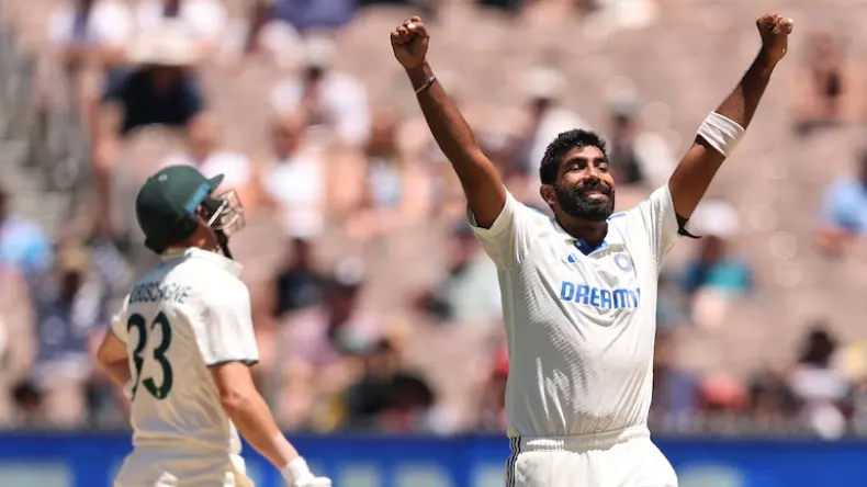 जसप्रीत बुमराह ने रचा इतिहास , ICC ‘क्रिकेटर ऑफ द ईयर’ बनने वाले पहला गेंदबाज