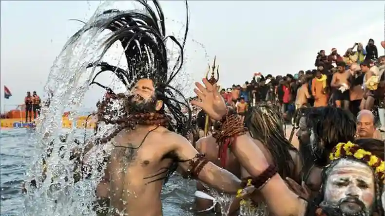 महाकुंभ में मकर संक्रांति पर कब कर सकेंगे शाही स्नान, यहां जानें सबकुछ
