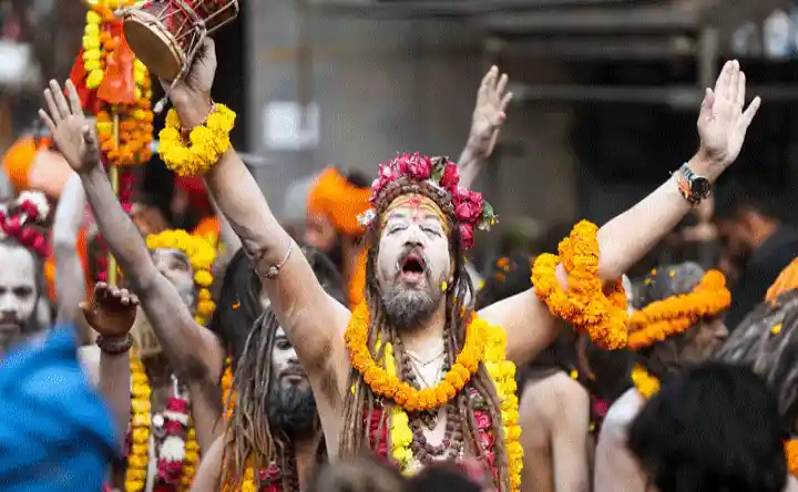 प्रयागराज में टिकट का झंझट खत्म, अब महाकुंभ जाना हुआ आसान