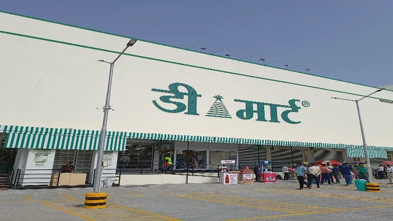 Dmart में बड़ा बदलाव, सुपरमार्केट्स के MD नेविली नोरोन्हा छोड़ेंगे गद्दी, जानें कौन लेगा उनकी जगह?