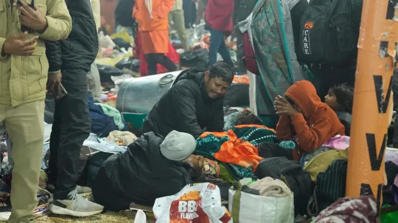 सेना के हवाले क्यों नहीं किया महाकुंभ, हादसे के बाद सपा ने CM योगी को घेरा!