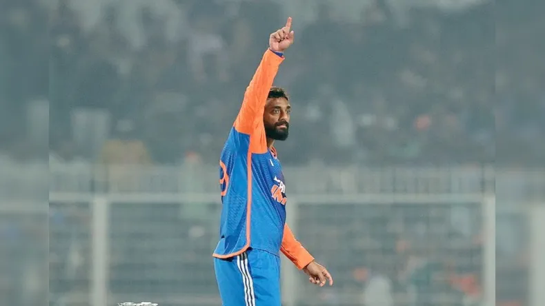 ICC रैंकिंग में वरुण चक्रवर्ती ने लगाई लंबी छलांग, एक साथ 25 खिलाड़ियों को चटाई धूल