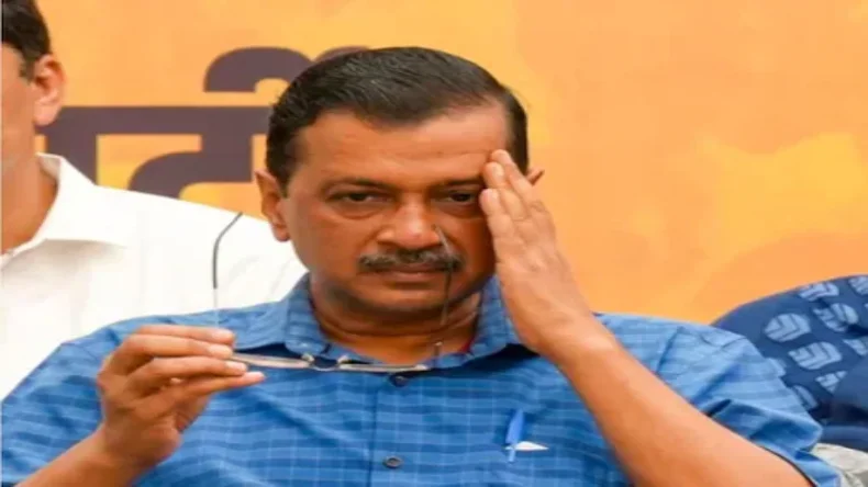 रिजल्ट से 18 घंटे पहले केजरीवाल के घर पर मचा हड़कंप, भागे-भागे मिलने पहुंचे सभी विधायक