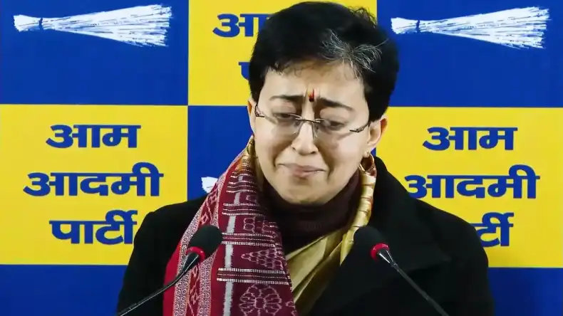 आम आदमी पार्टी में टूट, एग्जिट पोल देख भागने लगे AAP उम्मीदवार! आतिशी बोलीं- ये सब क्या…